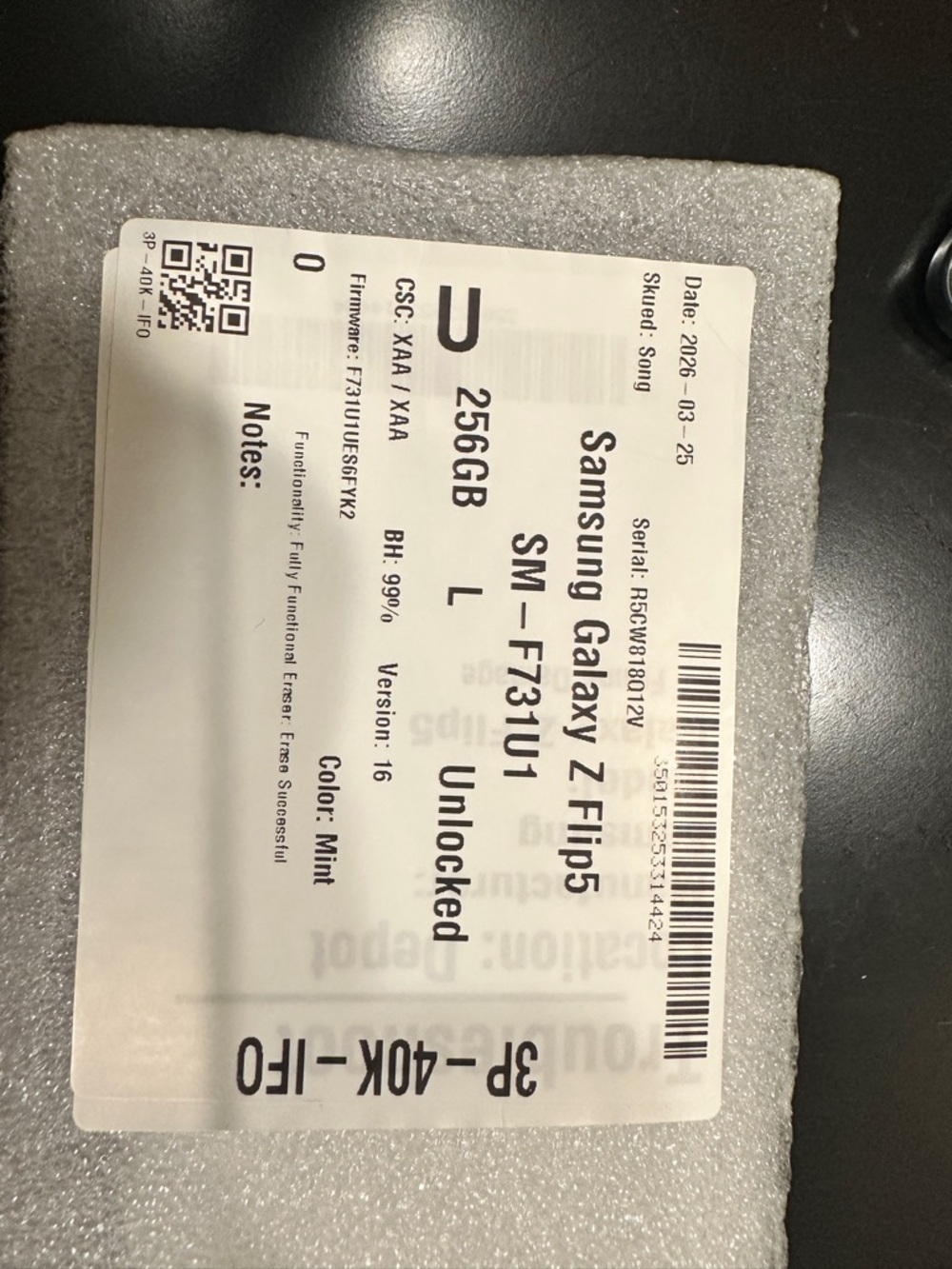 Samsung Galaxy Z Flip5 256GB Unlocked Smartphone - Mint